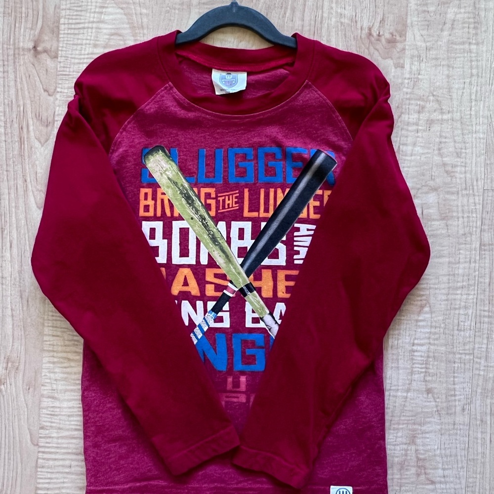 Wes & Willy long sleeve t-shirt. Red. Size 7